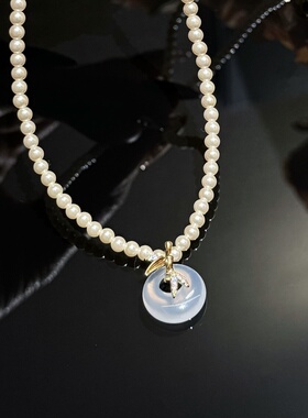 镶钻竹节玉髓平安扣3mm珍珠项链