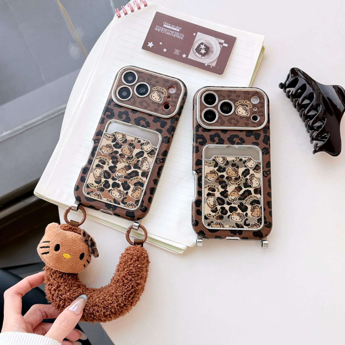 HelloKitty适用于新款17pro大视窗镜面卡包手机保护壳豹纹kitty苹果16系列精孔款17promax贴皮卡包kitty猫保,3C数码配件,手机保护套/壳,淘宝优惠券,粉丝福利购,淘宝优惠卷