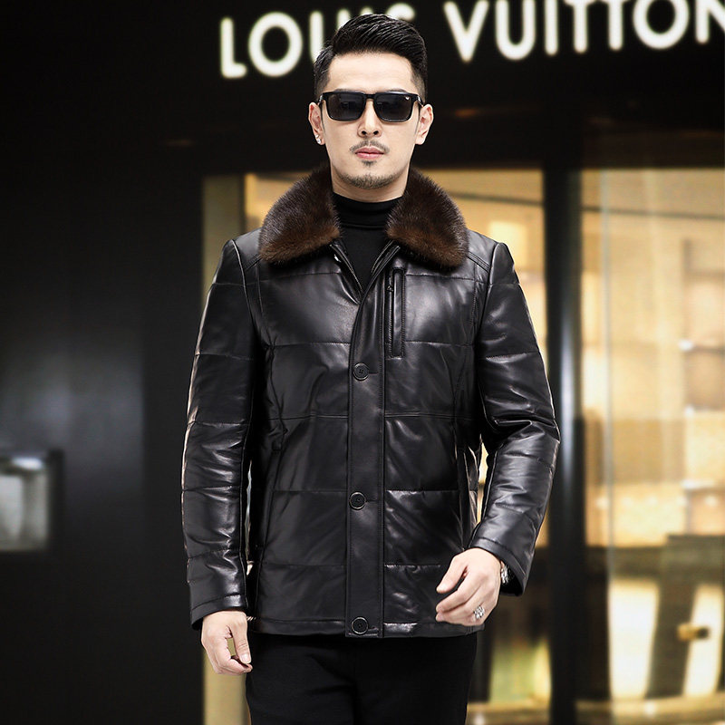 可拆卸内胆，可拆卸毛领，羽绒内胆