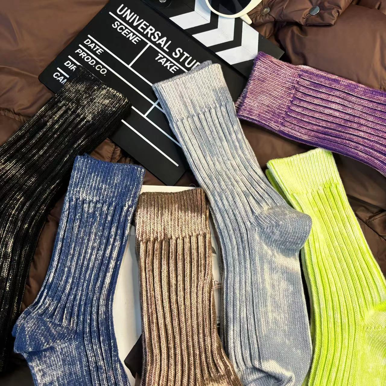 时髦出街重工泼漆脏脏袜子