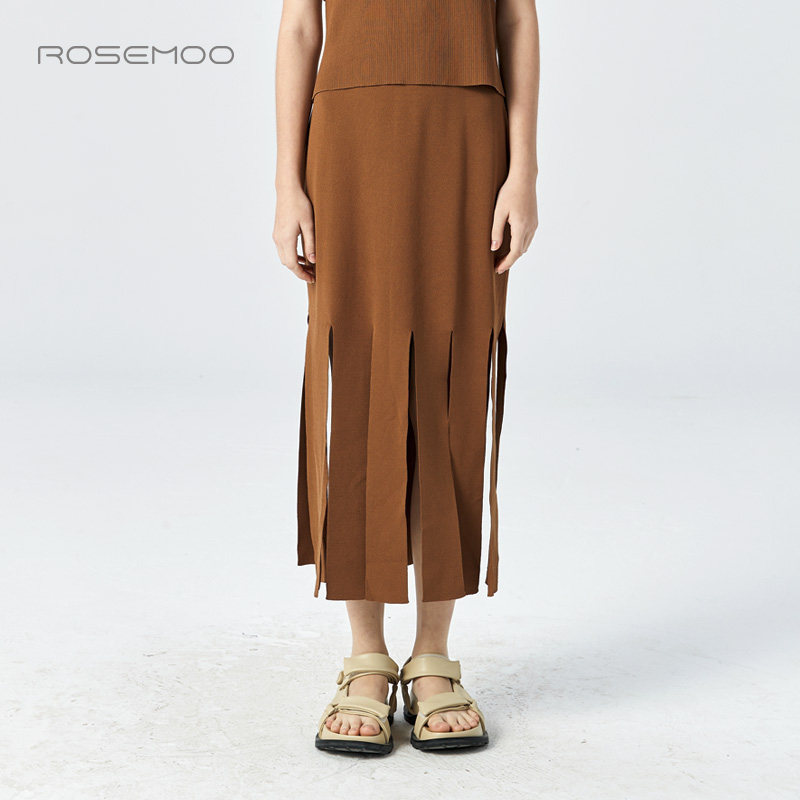 容子木rosemoo【商场同款】轻薄毛织流苏摆半身裙ryh2qp294b