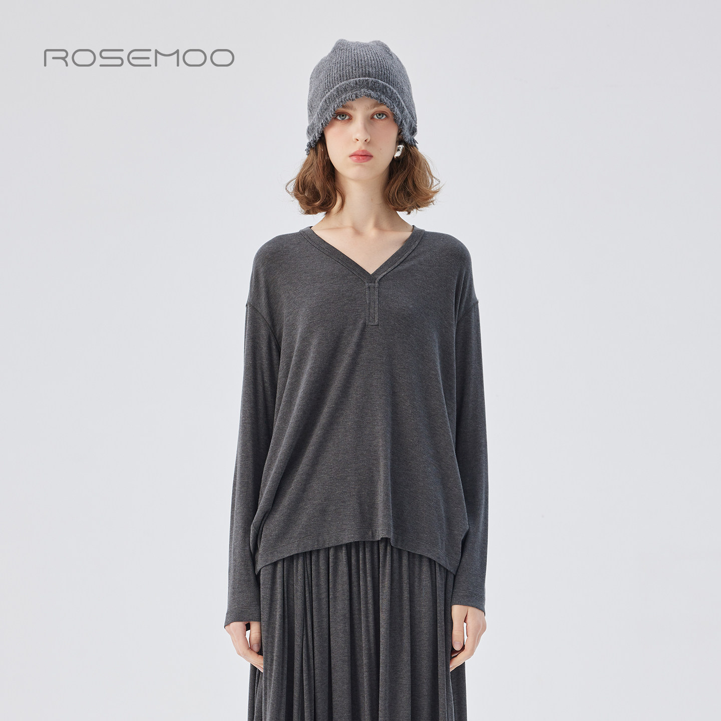 容子木ROSEMOO25秋【商场同款】绵软弹力宽松打底衫RSS3TW218B