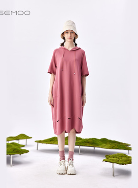 容子木ROSEMOO【商场同款】轻薄针织O型连帽连衣裙RMT1LC414D