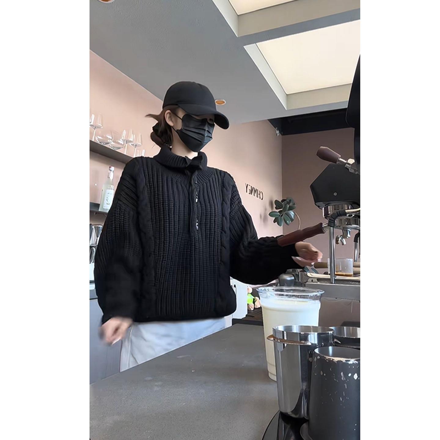 JOYIASS今年流行黑色高领毛衣外套女秋冬设计感覆古牛角扣百搭麻