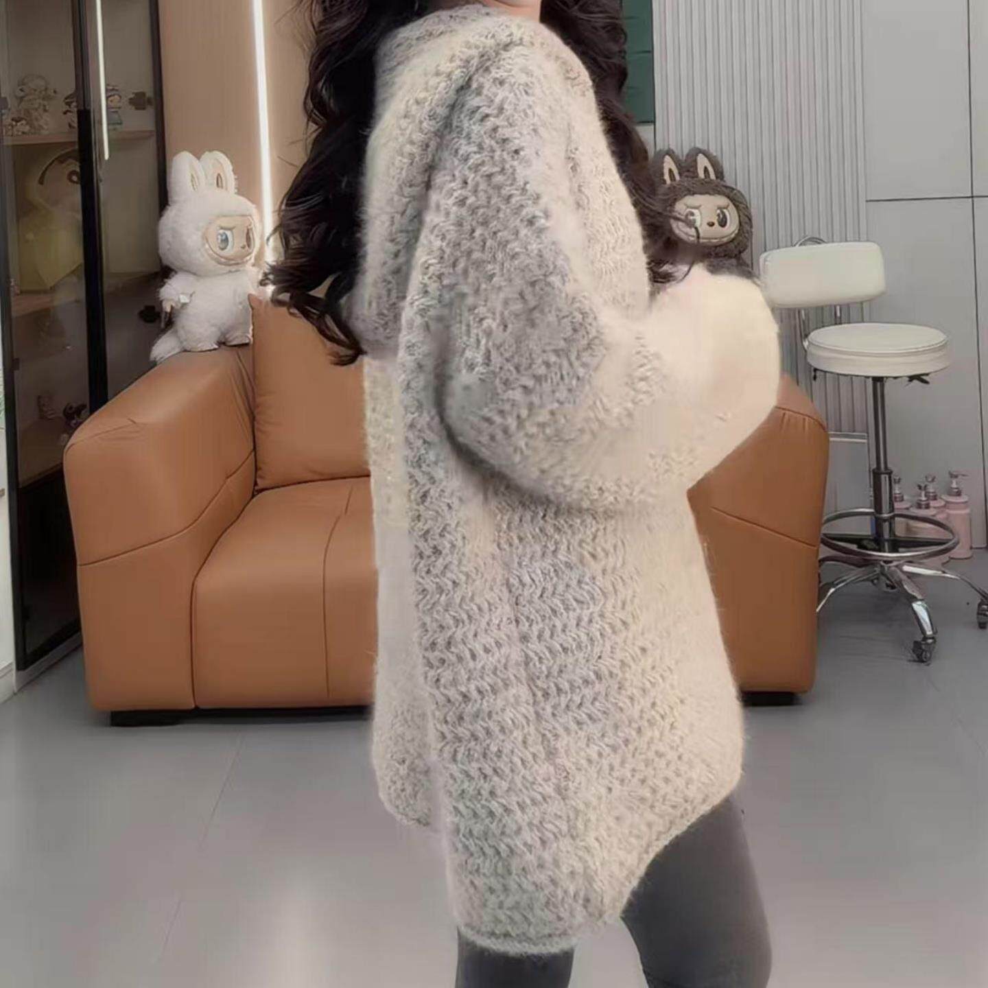JOYIASS微胖女生穿搭大码胖mm秋冬显瘦宽松中长款毛衣设计感连帽