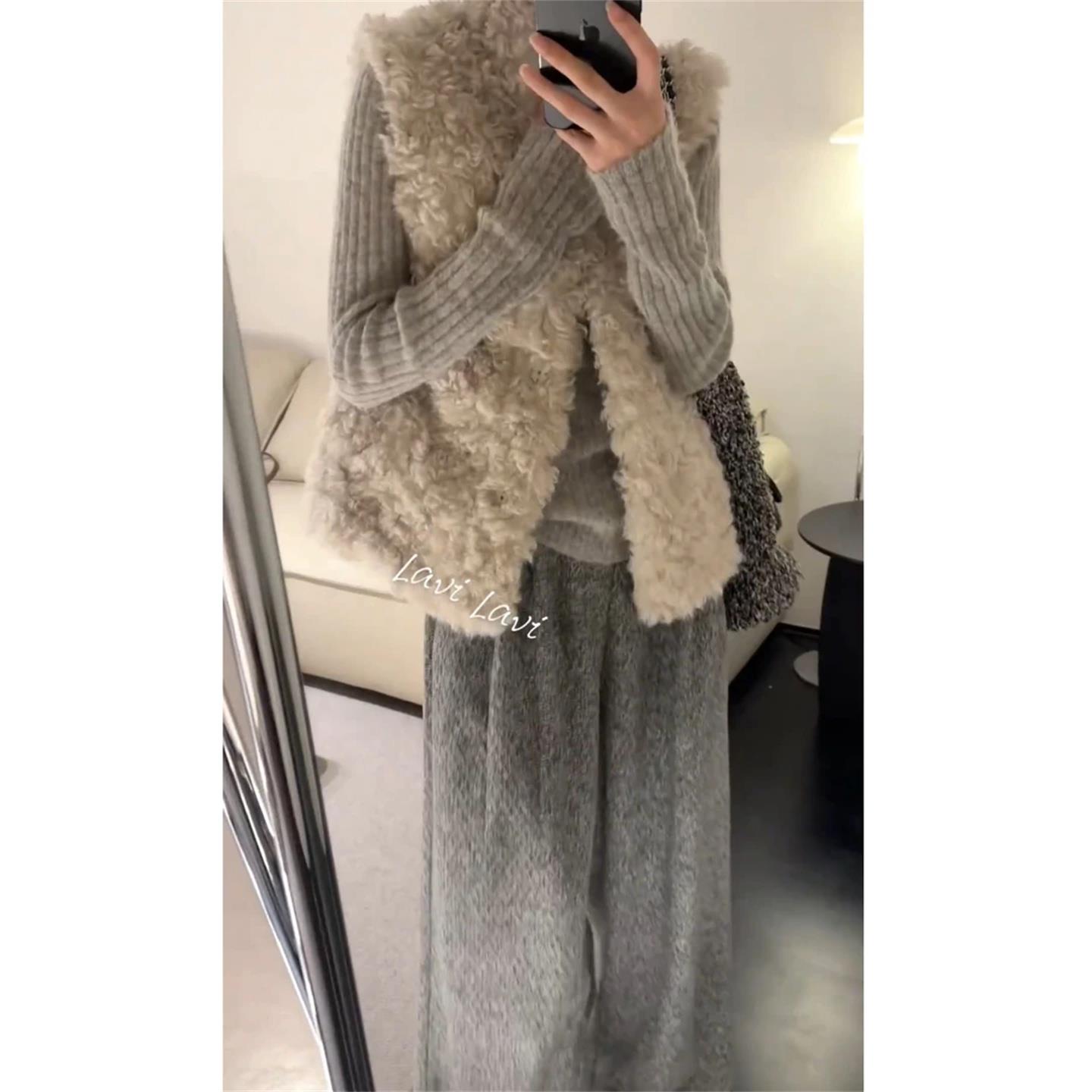 JOYIASS秋季慵懒风穿搭设计感羊羔毛马甲外套内搭打底衫休闲阔腿