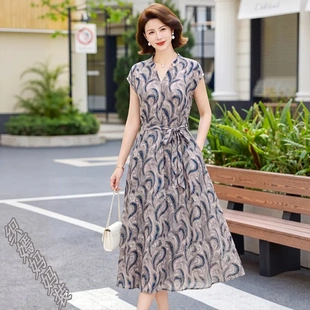 时尚妈妈夏季新款短袖连衣裙中老年女收腰显瘦端庄宽松洋气中长裙