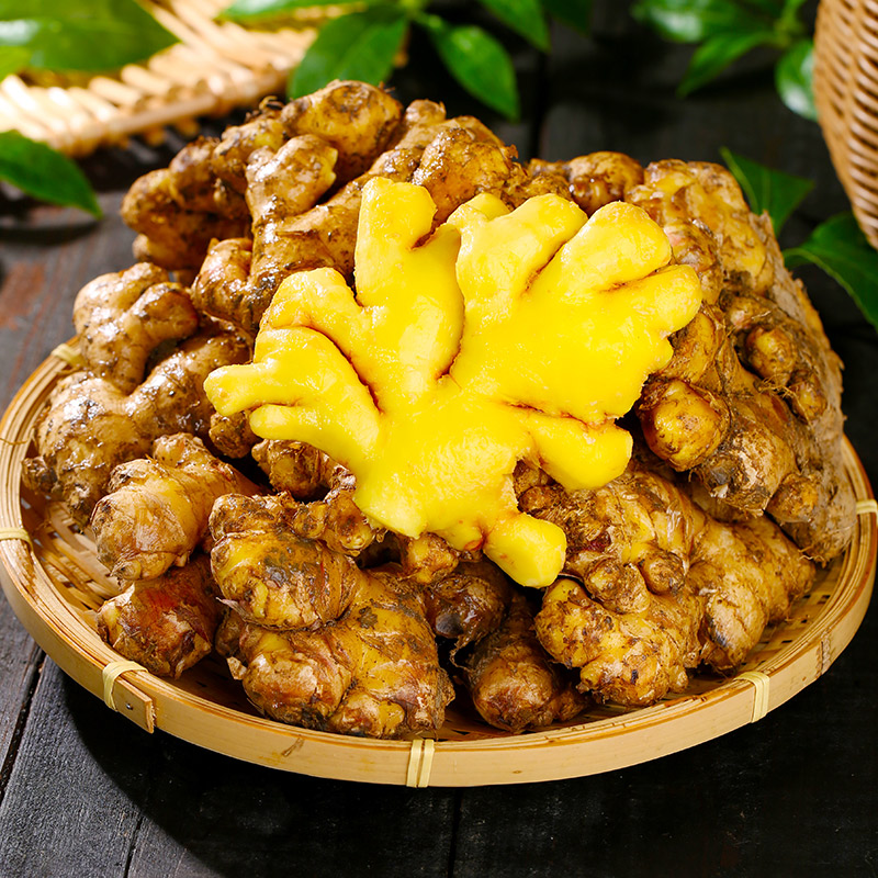 云南小黄姜现挖现发当季嫩姜新鲜蔬菜