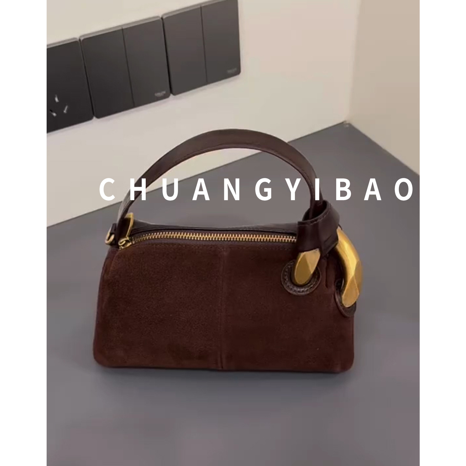 【品牌直营】超火复古手提包