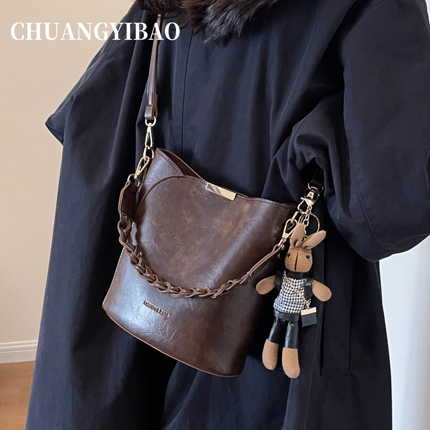 【品牌直营】高级感简约水桶包