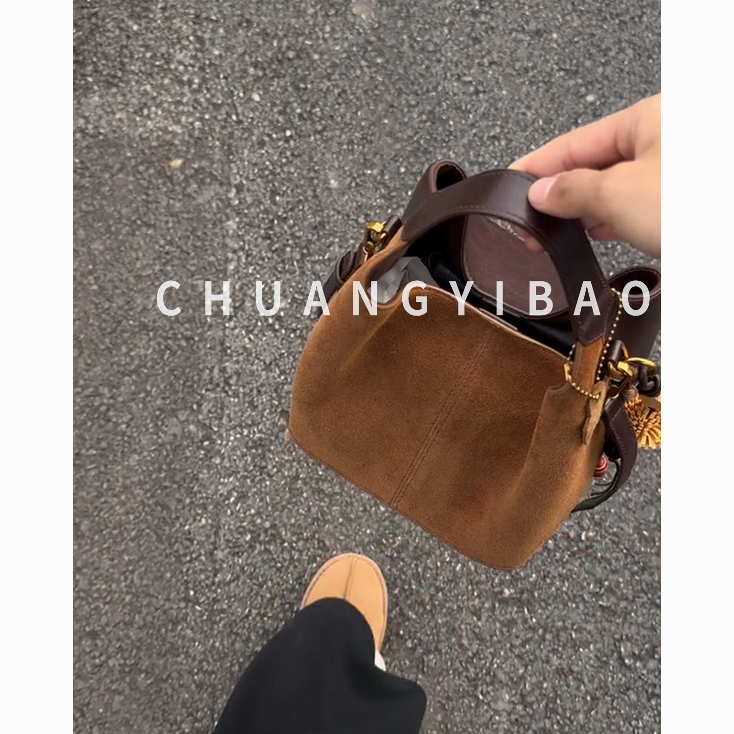 【品牌直营】大容量麂皮水桶包