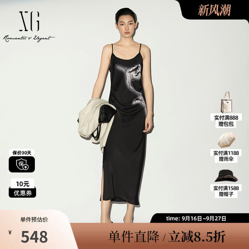 XG/雪歌 XL204040A190黑色印花修身吊带连衣裙薄款无袖背心开叉女