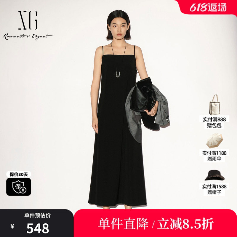 XG/雪歌 XL304015A190黑色吊带连衣裙方领气质高级感直筒长裙女装