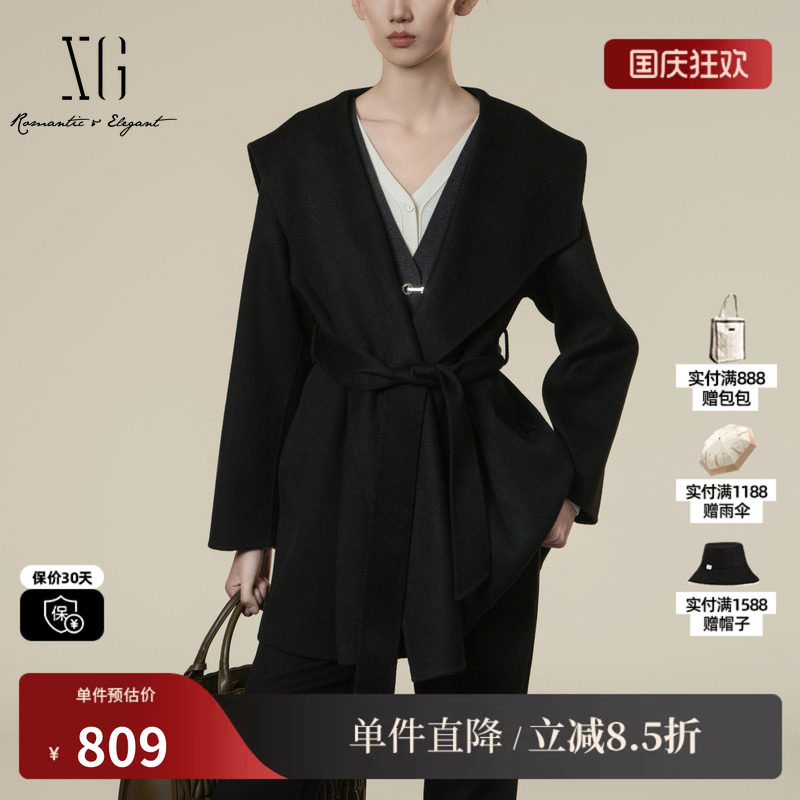 XG/雪歌XK410009A290 系带黑色毛呢外套厚款长袖羊毛混纺大衣女装