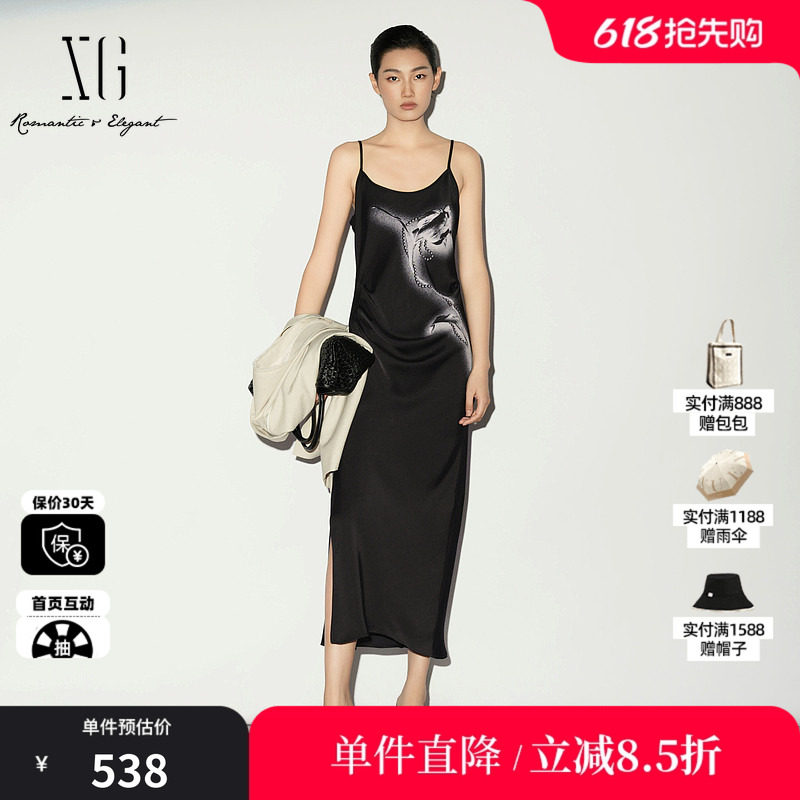 XG/雪歌 XL204040A190黑色印花修身吊带连衣裙薄款无袖背心开叉女