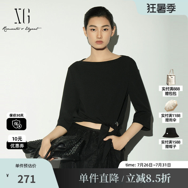 XG/雪歌XL121006A590 黑色圆领中袖衬衫直筒绑带配胸针短款上衣女