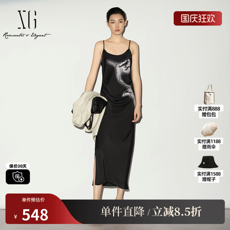 XG/雪歌 XL204040A190黑色印花修身吊带连衣裙薄款无袖背心开叉女