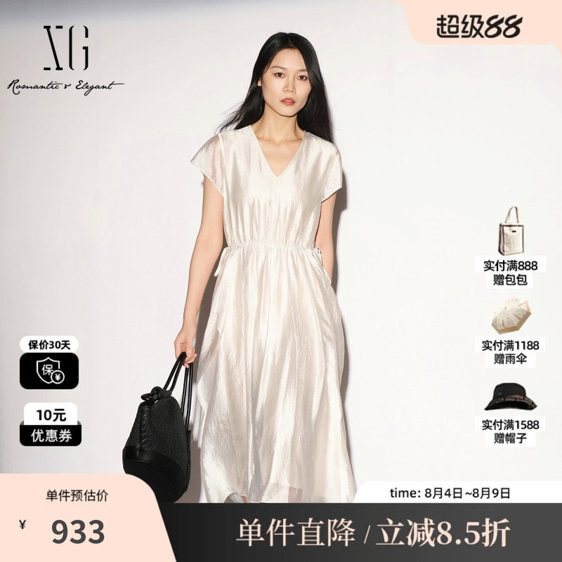 XG/雪歌XL204006A591 米白色醋纤V领飞袖连衣裙收腰A字淑女长裙女