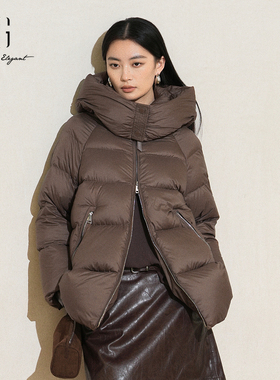 XG/雪歌XK406007A372深咖色鹅绒羽绒服2025冬季新款连帽外套女装