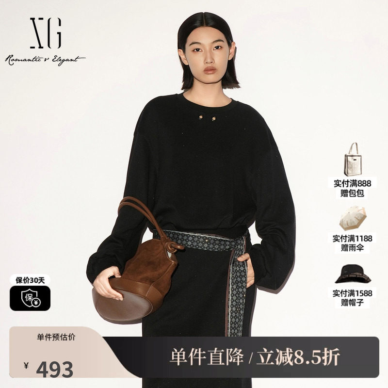 XG/雪歌 XL301009A328藏青色配飘带圆领长袖卫衣短款休闲收腰女装