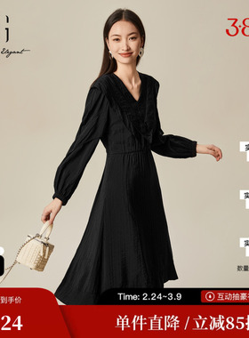 XG/雪歌XJ104024A190荷叶边长袖连衣裙时尚春季新款黑色A字裙女装