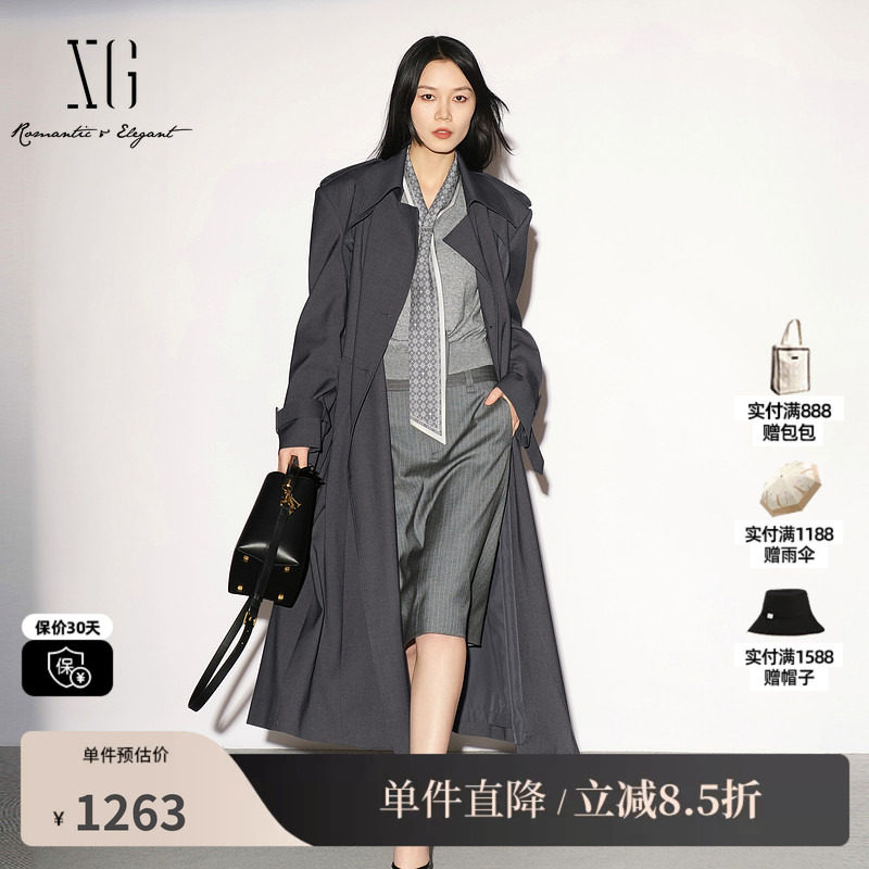 XG/雪歌 XL308007A583深灰色翻领长款双排扣风衣外套老钱高级女装