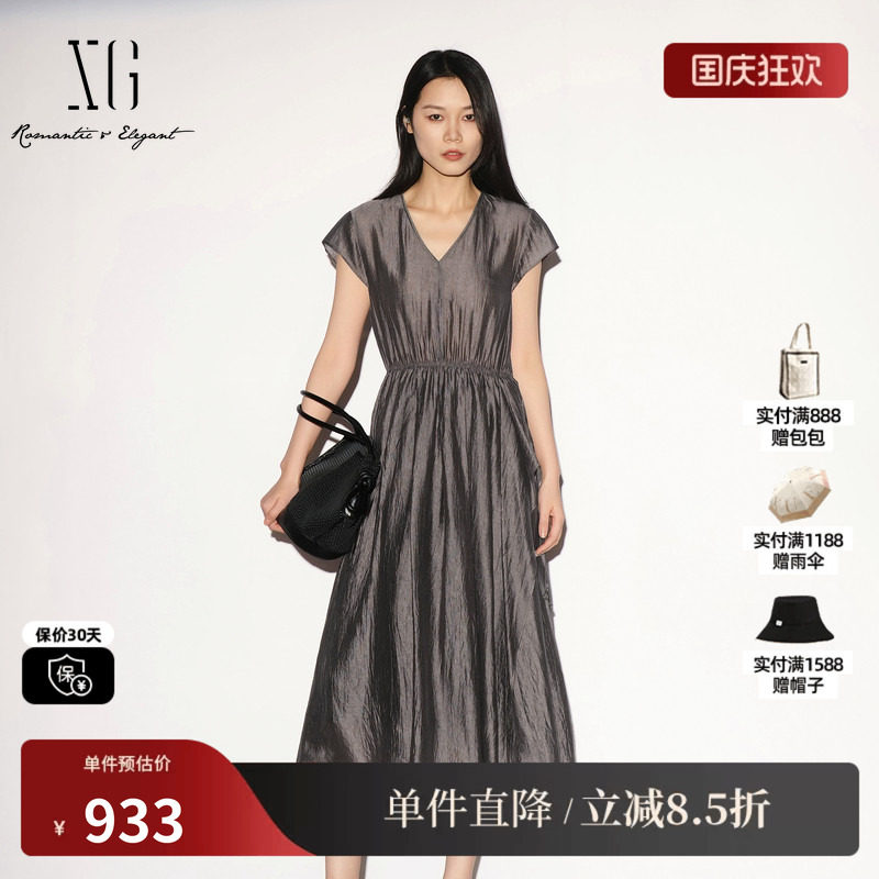 XG/雪歌XL204007A584 灰色醋纤V领飞袖连衣裙收腰A字伞裙薄款女装