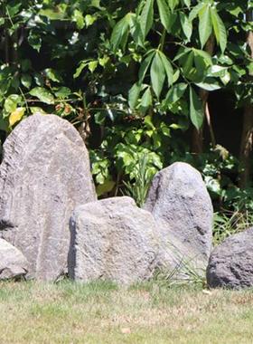 彷真石头摆件玻璃钢假石桌椅雕塑户外别墅草坪小区假山井盖石装饰