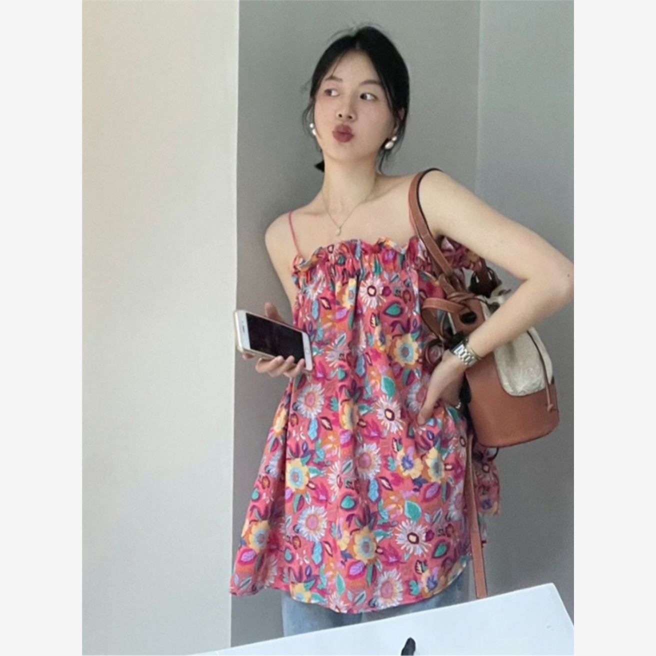 木耳边碎花小吊带背心女夏季宽松外穿复古港风chic设计感无袖上衣