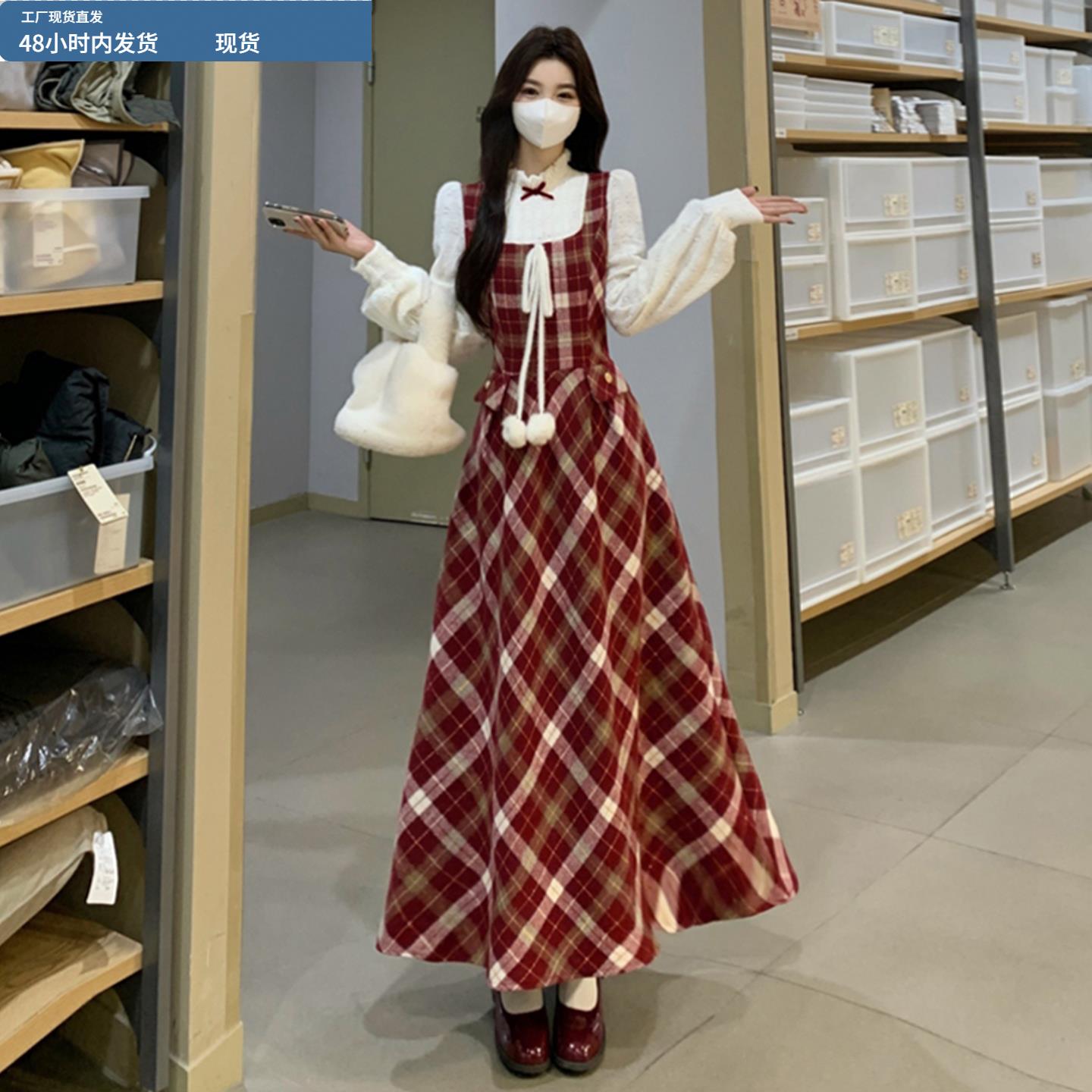 大码秋冬新款巨好看法式甜美高级感蕾丝拼接假两件红色格子连衣裙