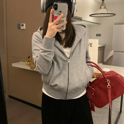 短款灰色连帽加绒卫衣外套女秋冬2024新款爆款小个子美式复古上衣