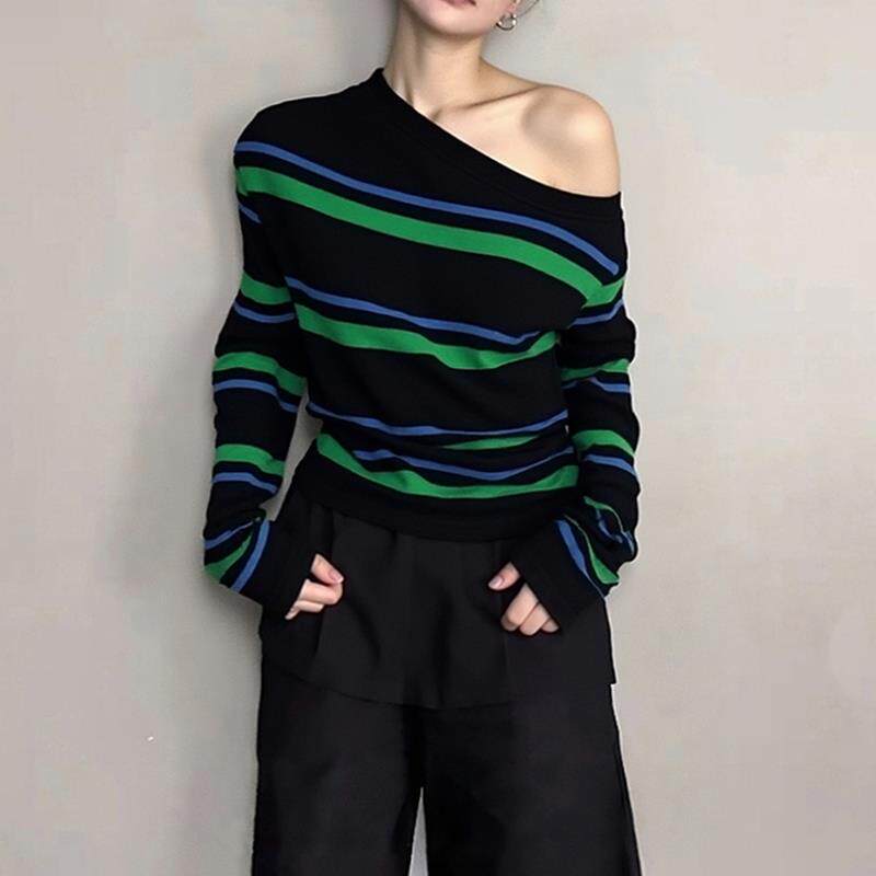 JOYIASS2025新款高级小众不撞款上衣女装秋冬斜露肩绿色条纹毛衣