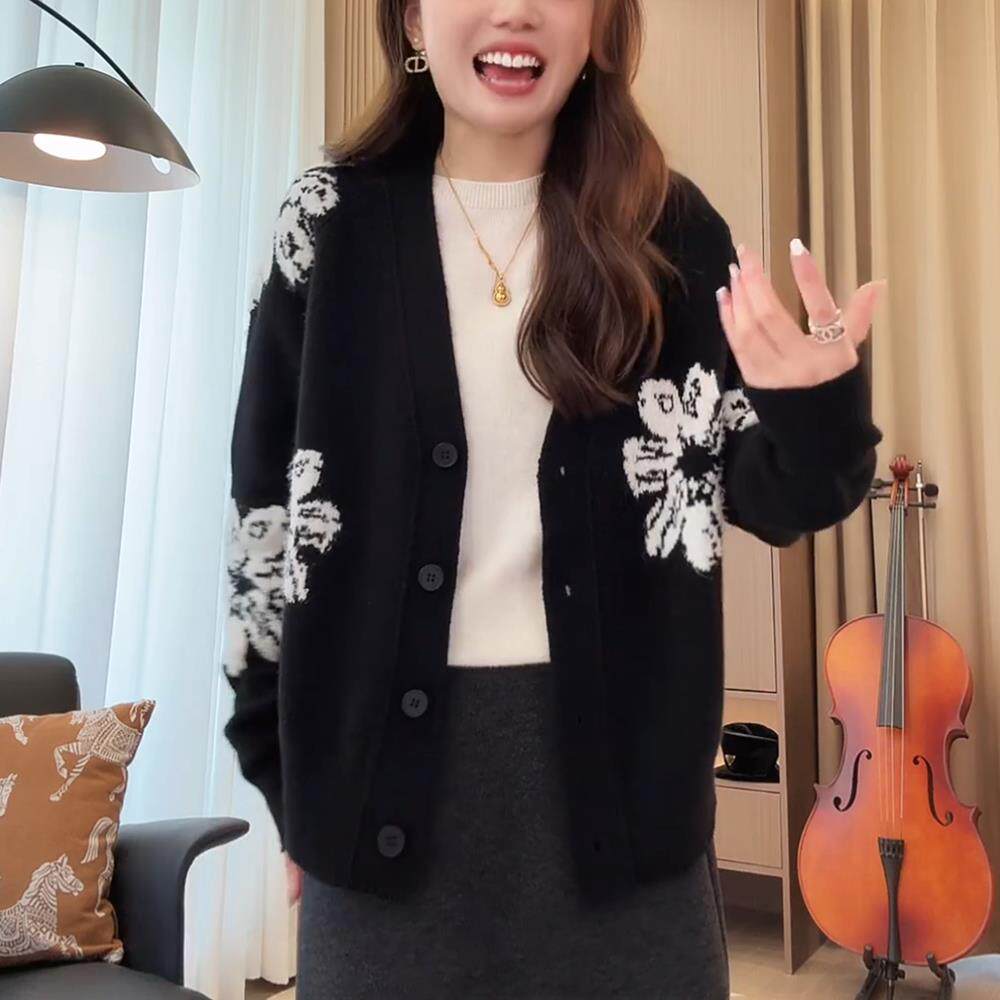 JOYIASS2025新款黑色v领毛衣开衫外套女装春秋高级感刺绣花朵针织