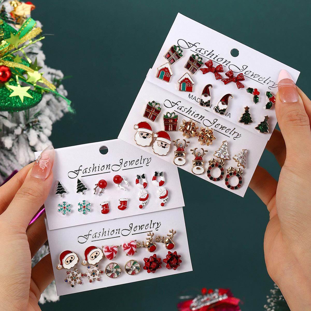 Female Earstuds Christmas Tree Elk Snowflake earrings set/1