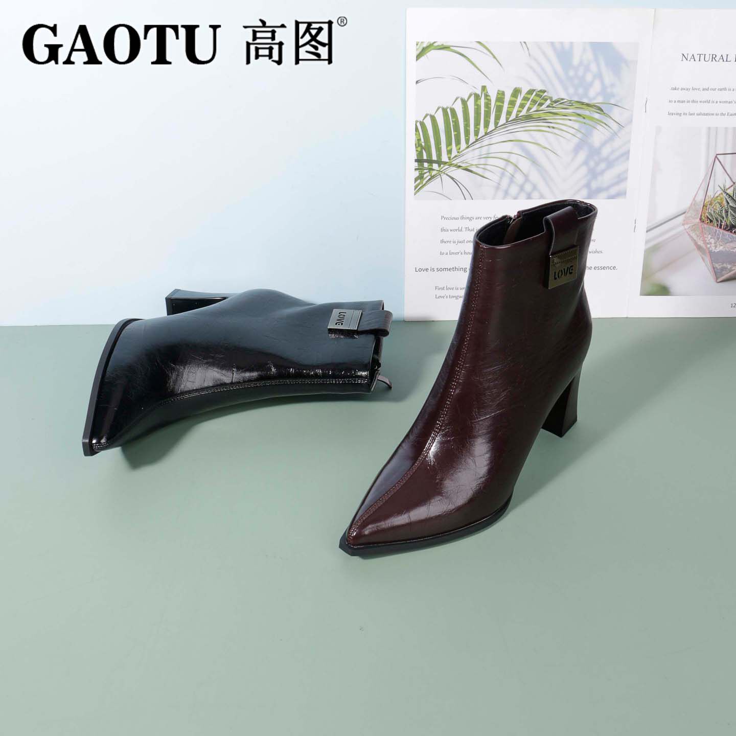 高图时装靴女2025冬季新款尖头方跟气质通勤高跟短靴5586-82555