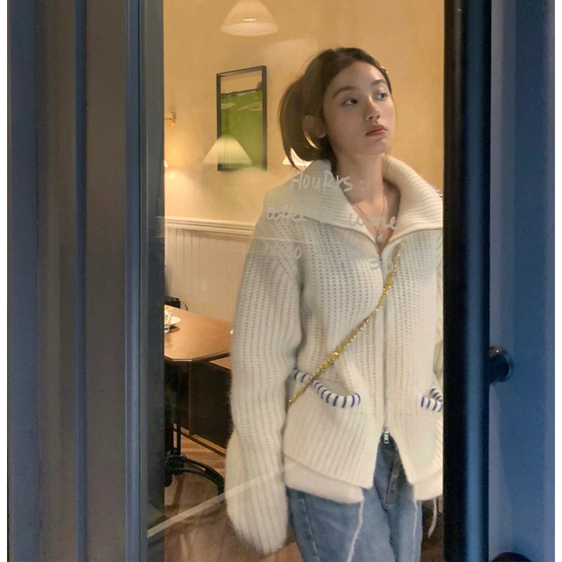 DESIGNED A SLOUCHY NAVY COLLAR ZIPPERED CROPPED KNIT FOR AUTUMN AND WINTER VINTAGE TURTLENECK SWEET AGE-REDUCING SWEATER JACKET