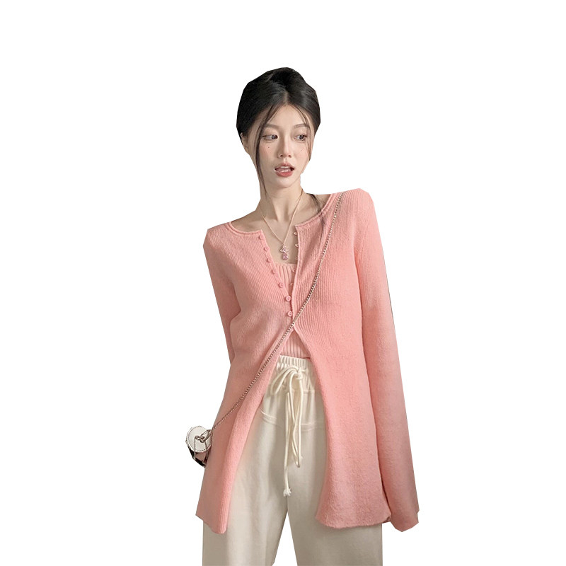 GENTLE WIND SOFT GLUTINOUS KNITTED CARDIGAN WOMENS AUTUMN NEW KOREAN VERSION OF THE DESIGN SENSE SLIT LONG-SLEEVED TOP SUSPENDERS TWO-PIECE SET