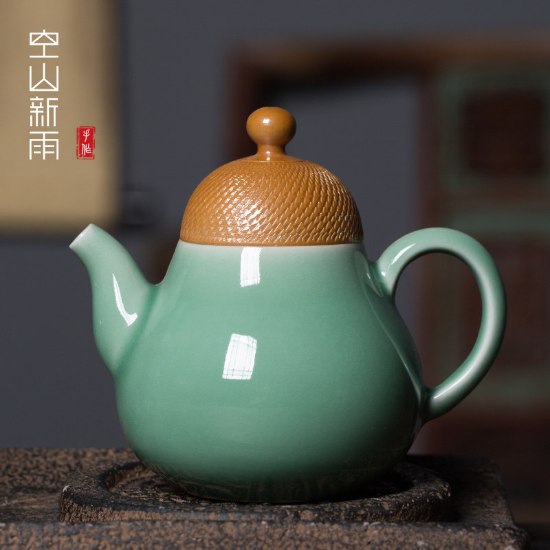 龙泉青瓷茶壶单壶大容量家用陶瓷手工梨形壶功夫茶具过滤泡茶壶图片