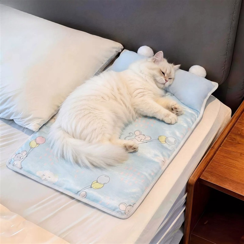宠物冰垫猫咪凉垫睡垫子狗狗凉席夏天冰丝猫窝垫降温神器趴趴垫子