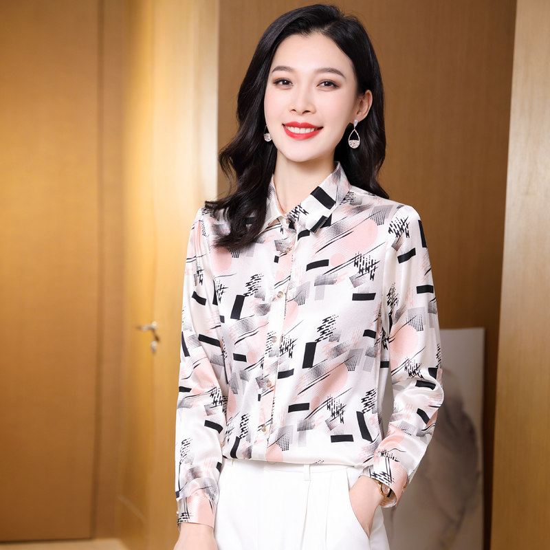 2023早春新款真丝缎面印花衬衫女