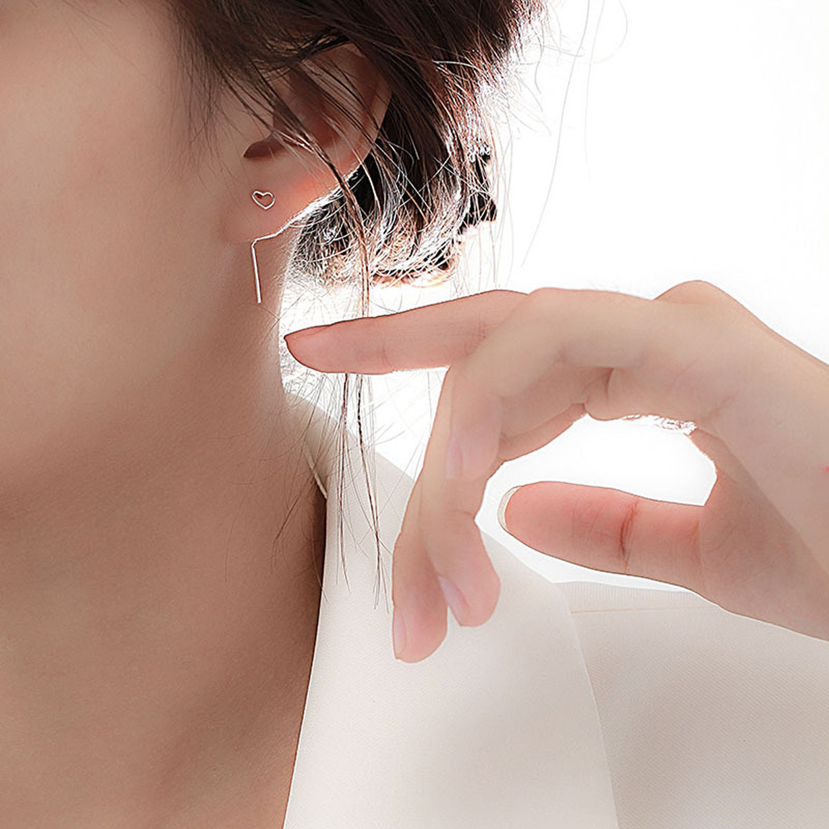 足银999爱心耳线短款耳环女简约小清新养耳洞时尚百搭精致耳饰品