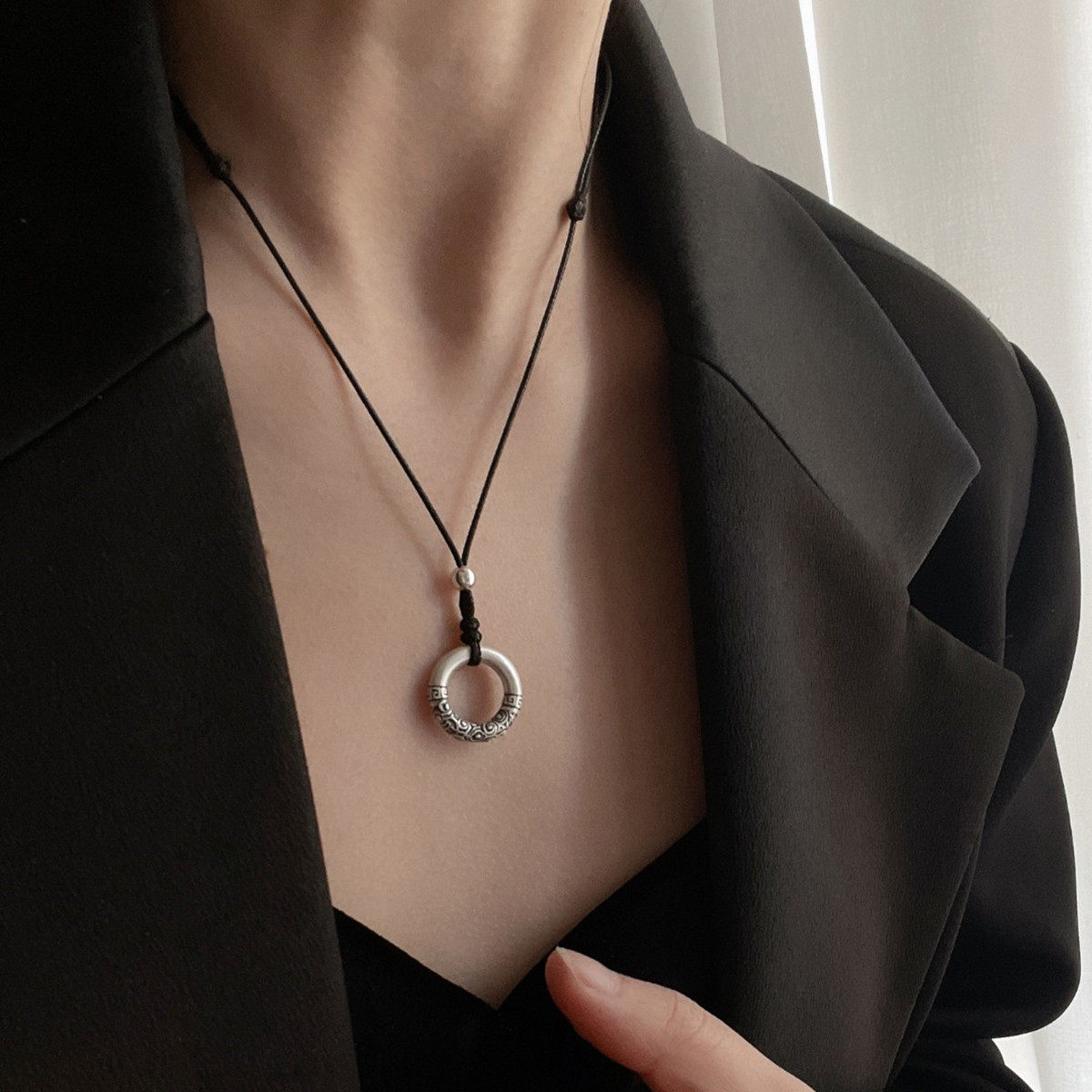 足银复古民族风祥云平安扣黑绳项链男女款简约百搭小众配饰高级感