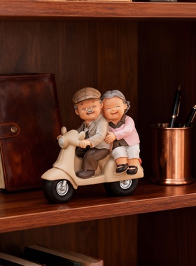 复古老人骑车摆件装饰品