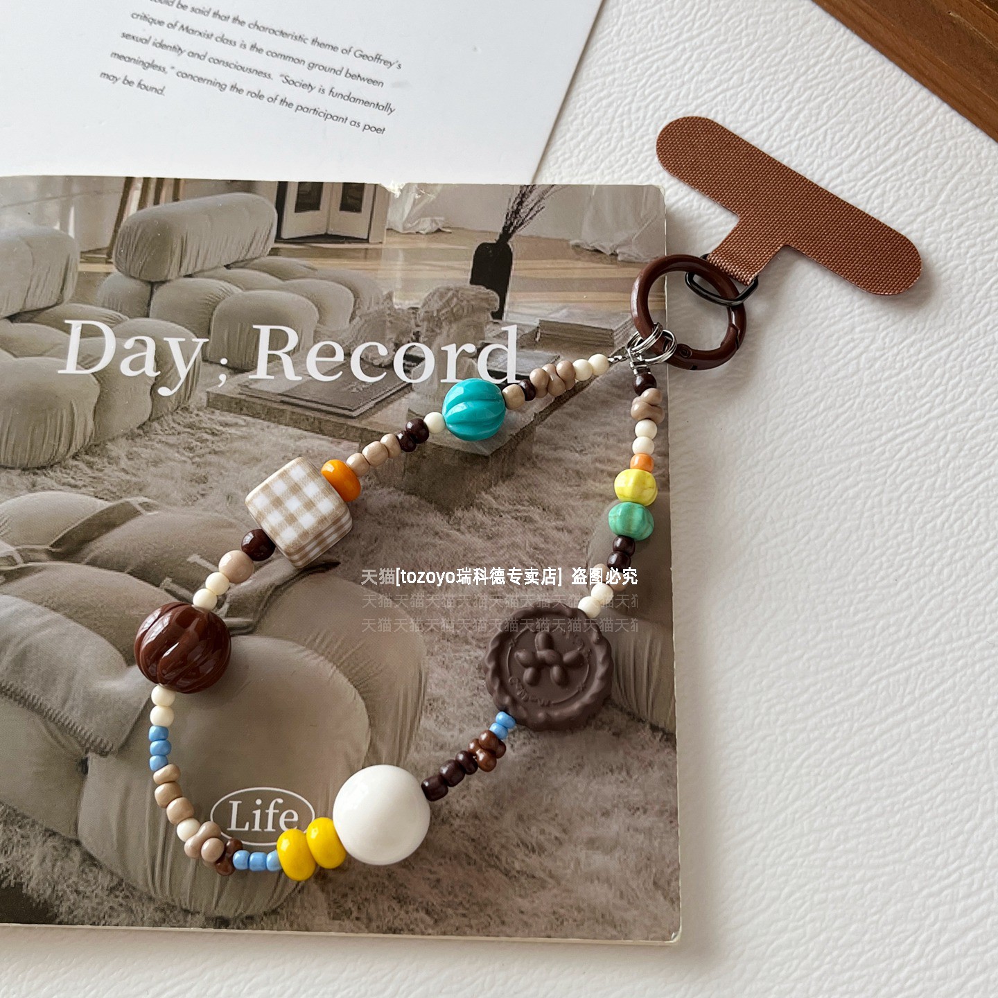 小众ins风巧克力徽章串珠手机壳