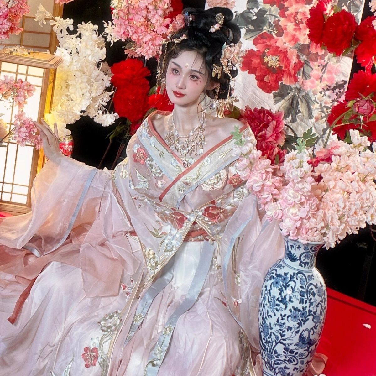 涂七七重工战国刺绣新款超仙春夏图片