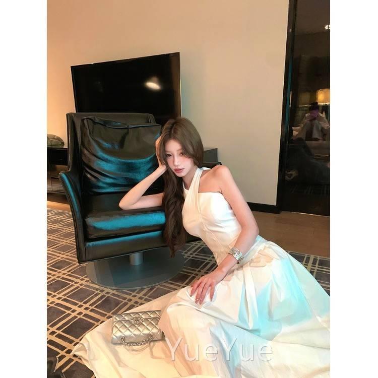 藏青计色露交叉挂脖衣裙女夏季纯欲收腰5347大摆长背裙设感a连字