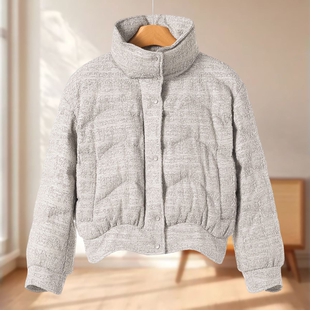 鹅绒服【圣】冬装 饱满蓬松勾线网面立领短羽绒服156