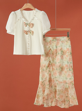 899【木X】 蝴蝶结珠花水钻饰碎花时尚套装090~夏季新款女装