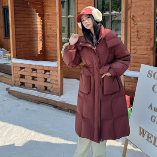 【申】 纯色休闲连帽不可拆卸带抽绳长款羽绒服011~冬季新款女装