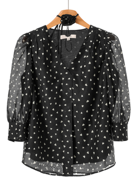 专柜698 27%桑蚕丝【QS】 法式V领舒适感爱心套头小衫304~秋